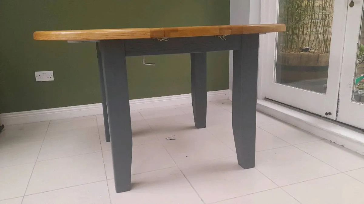 Kitchen Table - Image 2