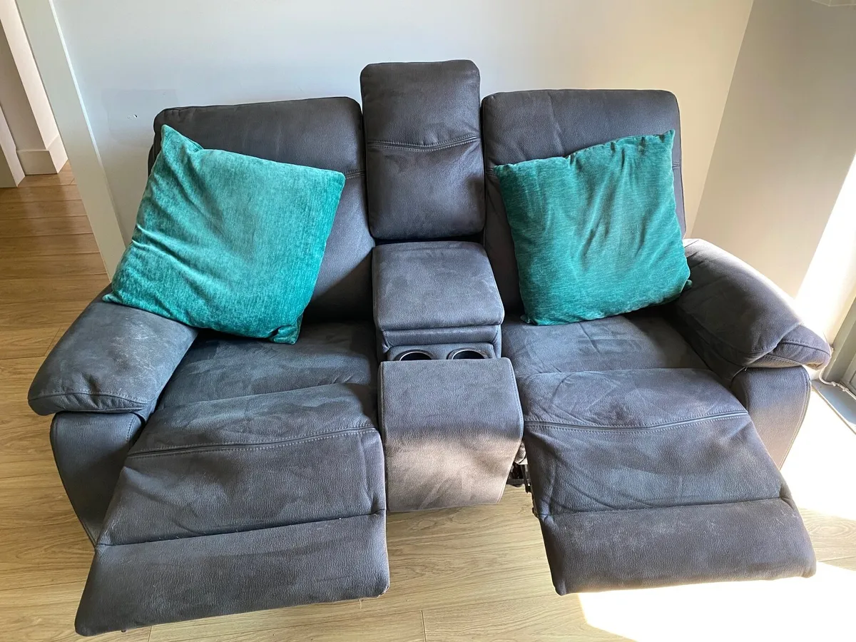 Cinema two seater recliner couch with usb ports - Image 3