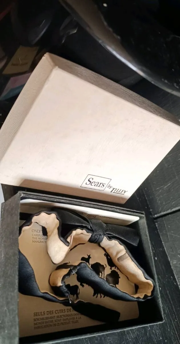 Antique Dublin Brand - Image 2