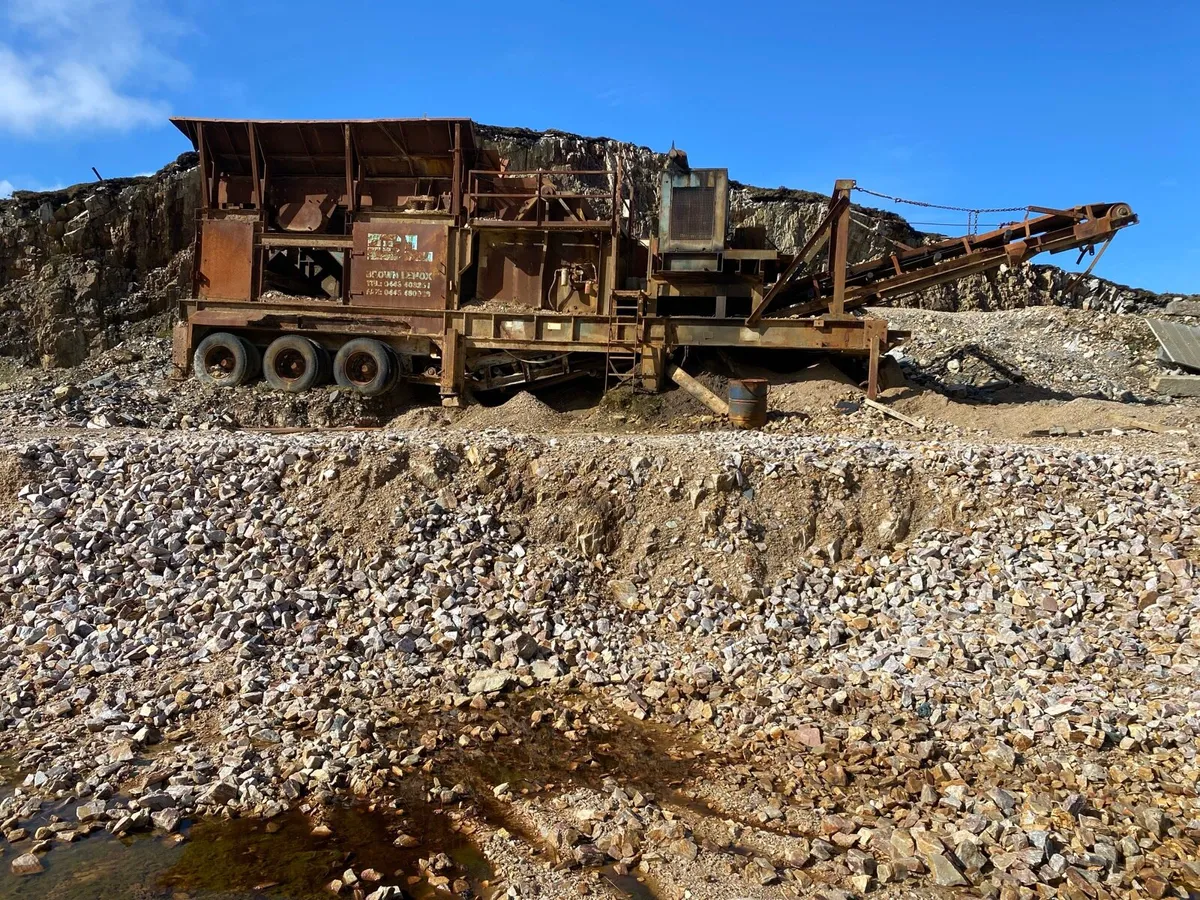 Jaw Crusher Brow Lenox - Image 1