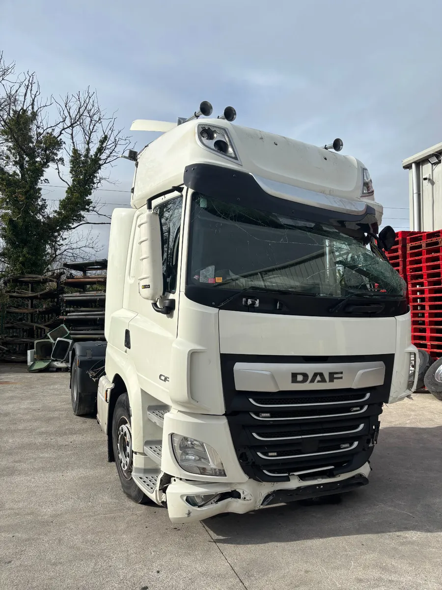 2022 DAF CF480 FOR BREAKING - Image 1