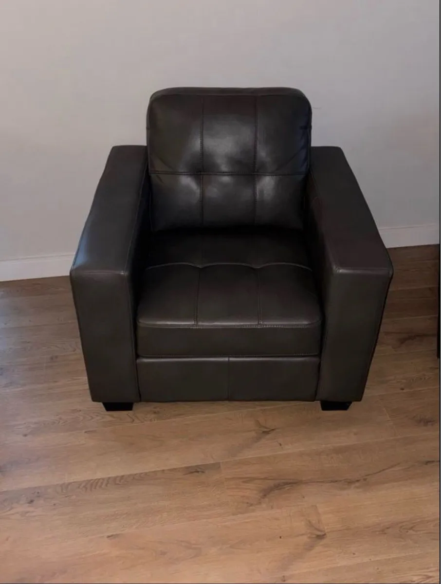 Brand New Grey Leather 2 Piece Sofa - Image 3