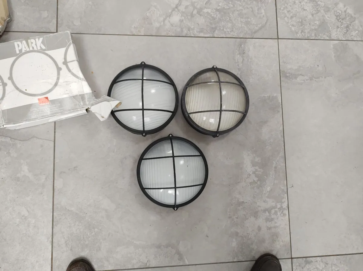 Outdoor lighting - Image 1