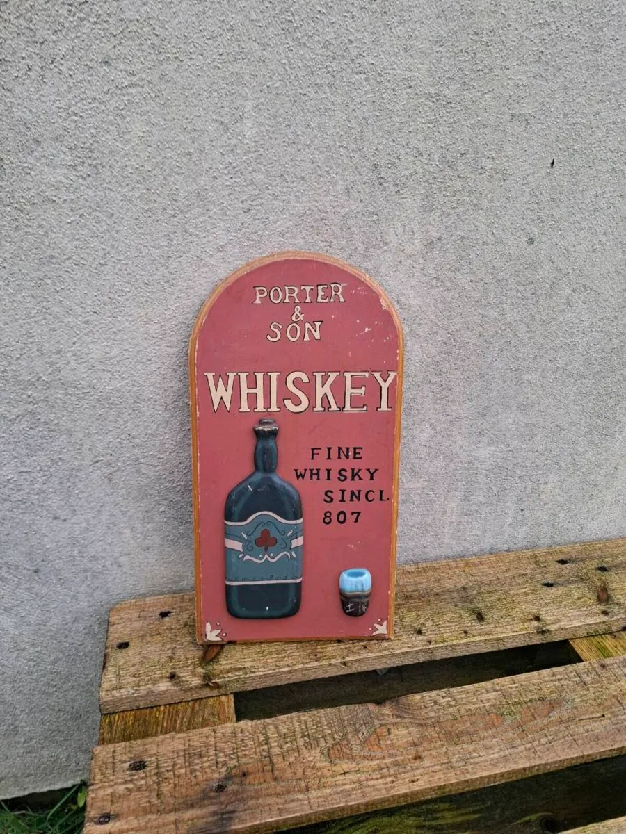 Whiskey de orative wood frame