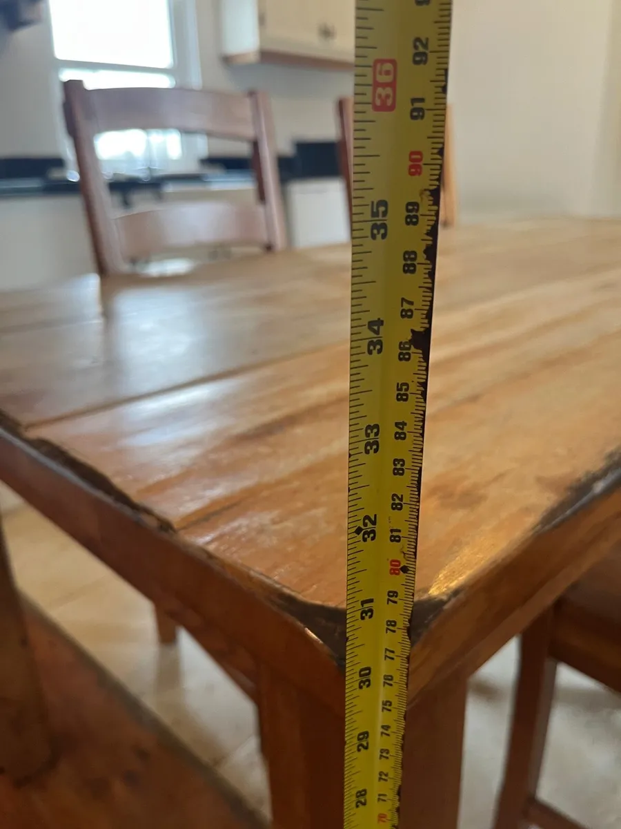 Dining Table +4 chairs - Image 3