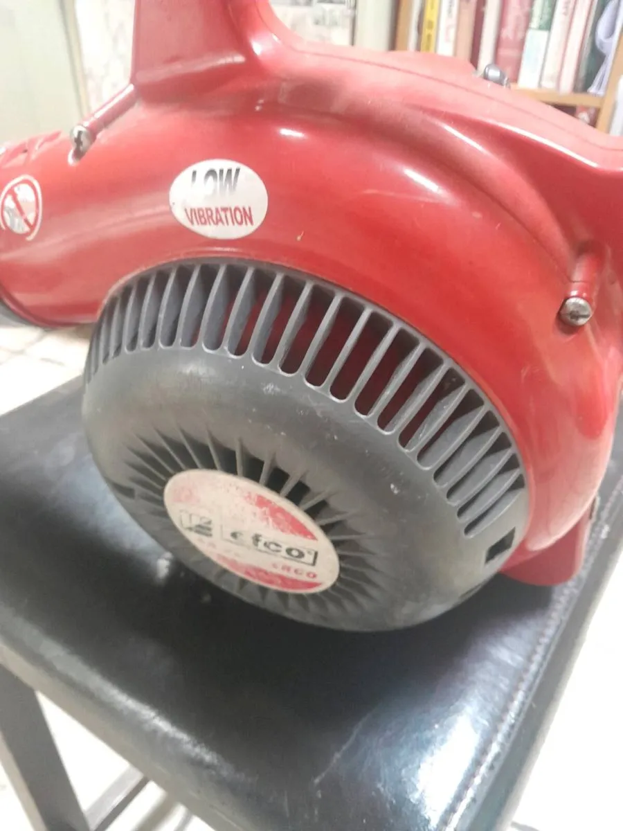 Leaf blower - Image 2
