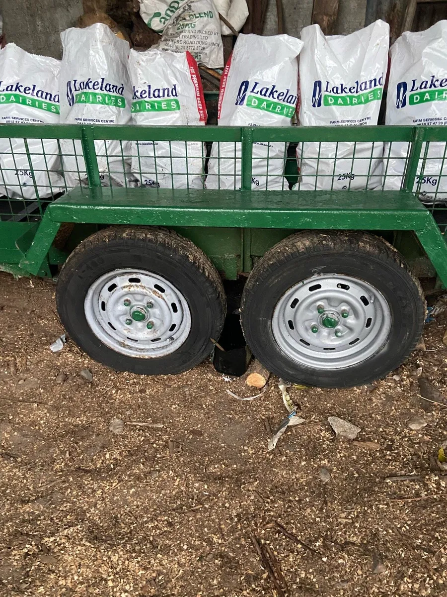 Trailer . Massey Ferguson tiller / grabber - Image 4