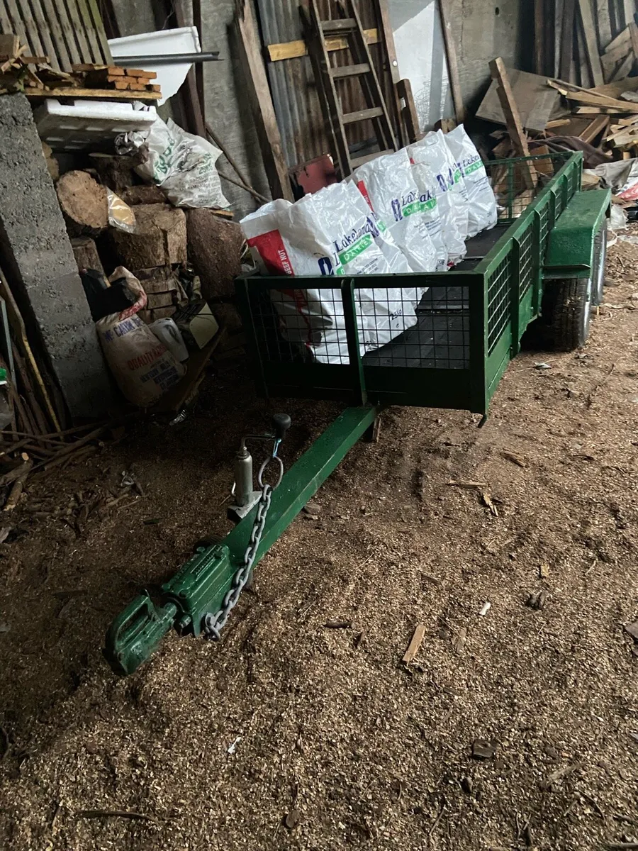 Trailer . Massey Ferguson tiller / grabber - Image 2