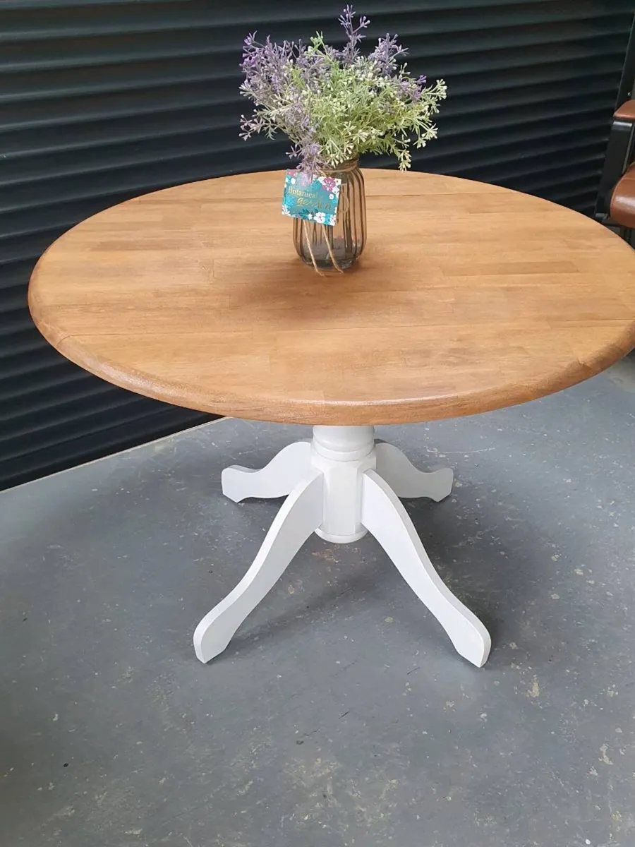 4 seater dropleaf oak dining ta - Image 2