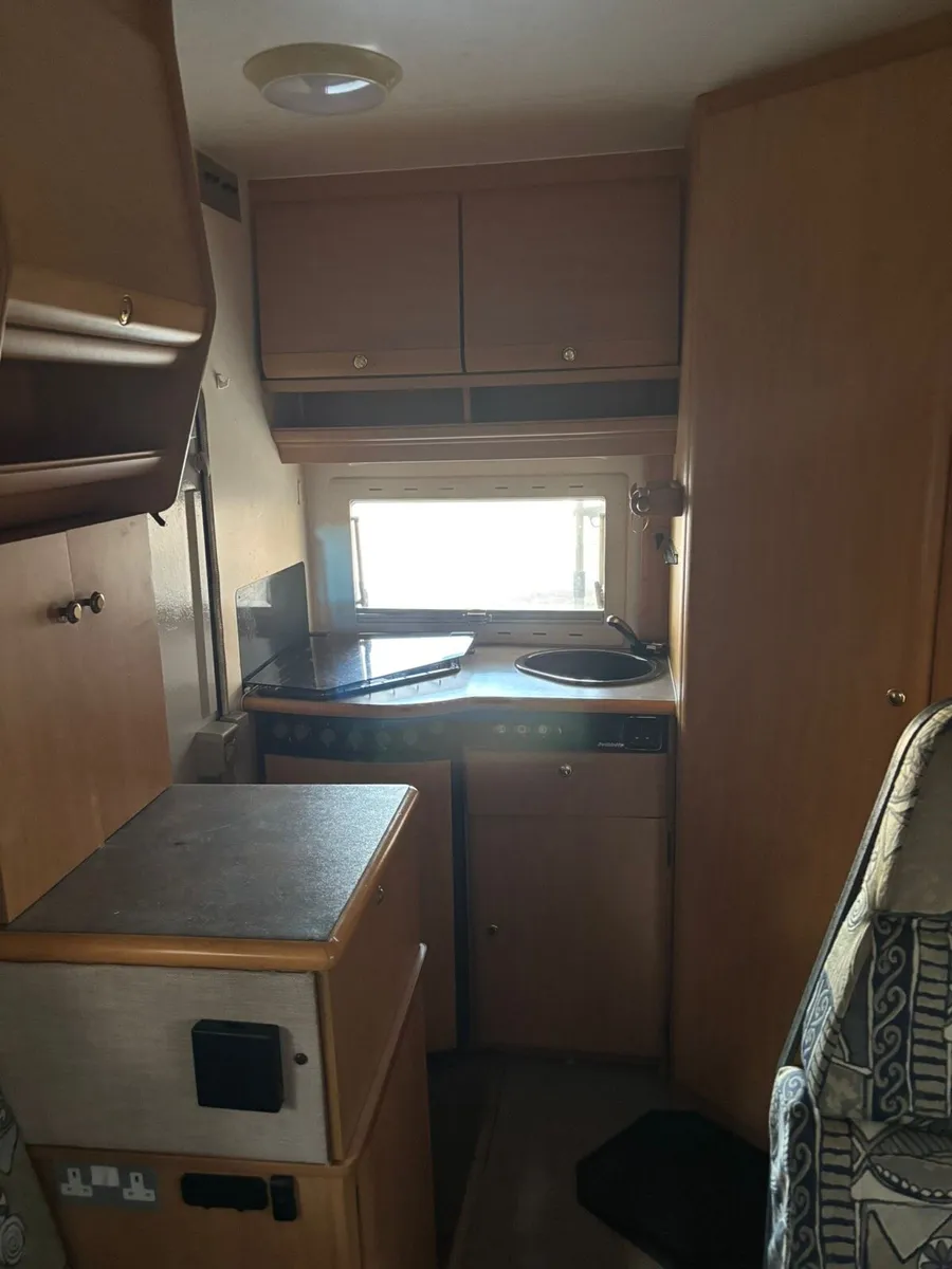 4 Berth Dethleffs/ Mercedes   Camper van - Image 4