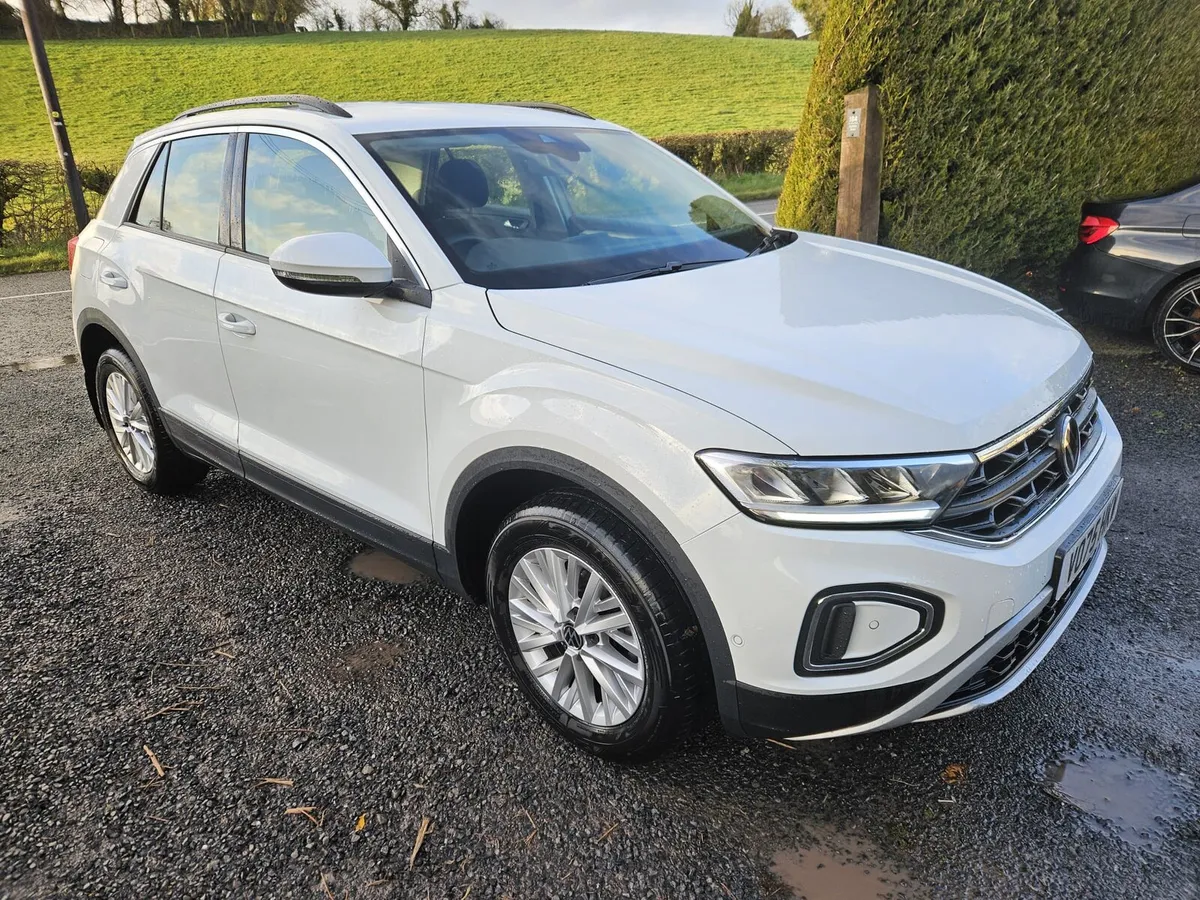 2025 VW T-Roc Life - Image 1