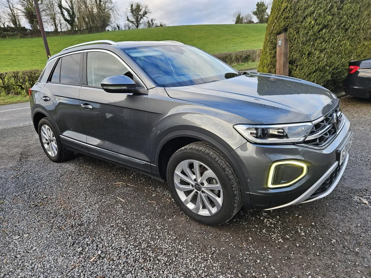 2024 VW T-Roc - Image 1