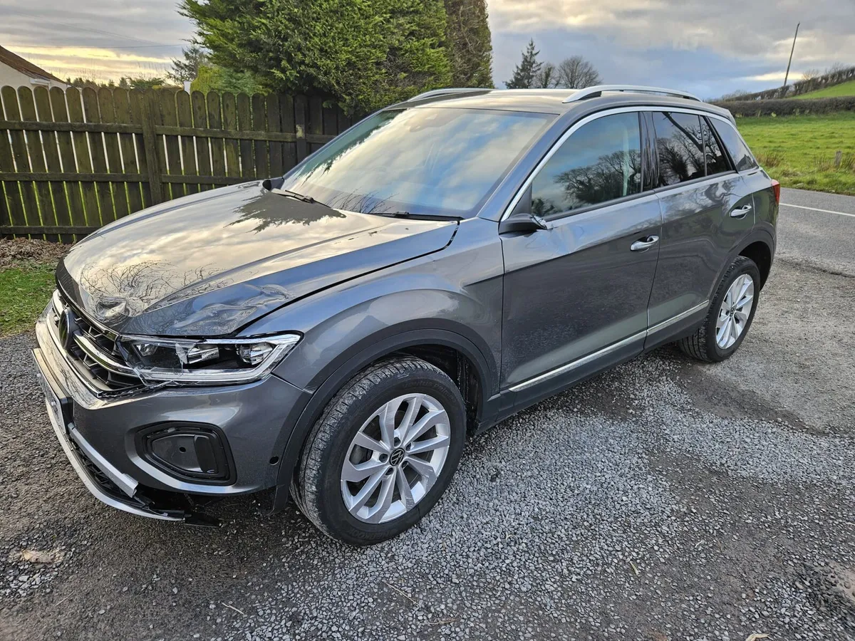 2024 VW T-Roc - Image 4