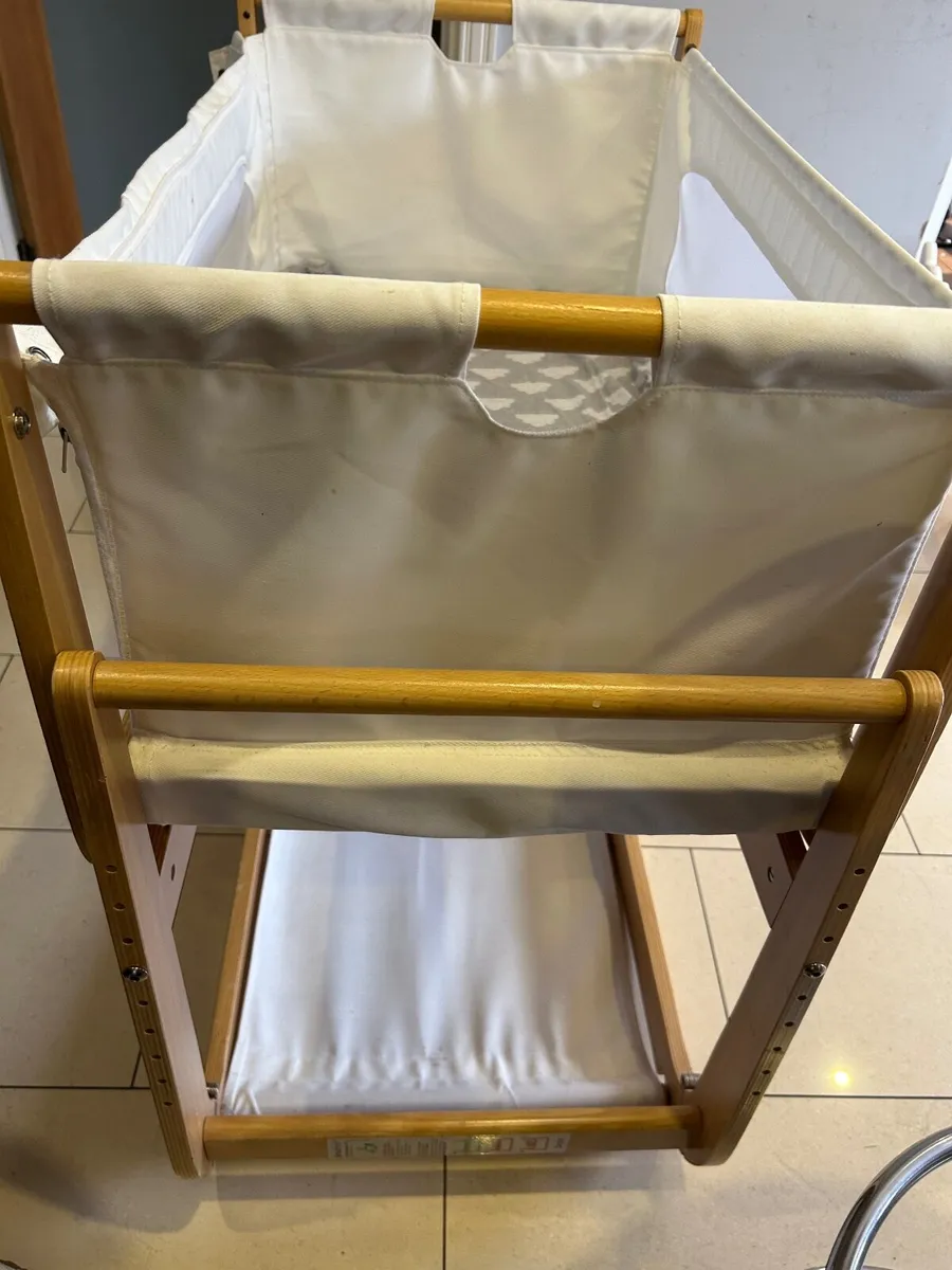 Snuzpod 3 with brand new unopened mattress - Image 3