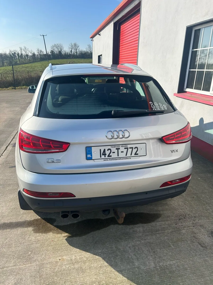 … 142 Audi Q3, diesel, light damage … - Image 3
