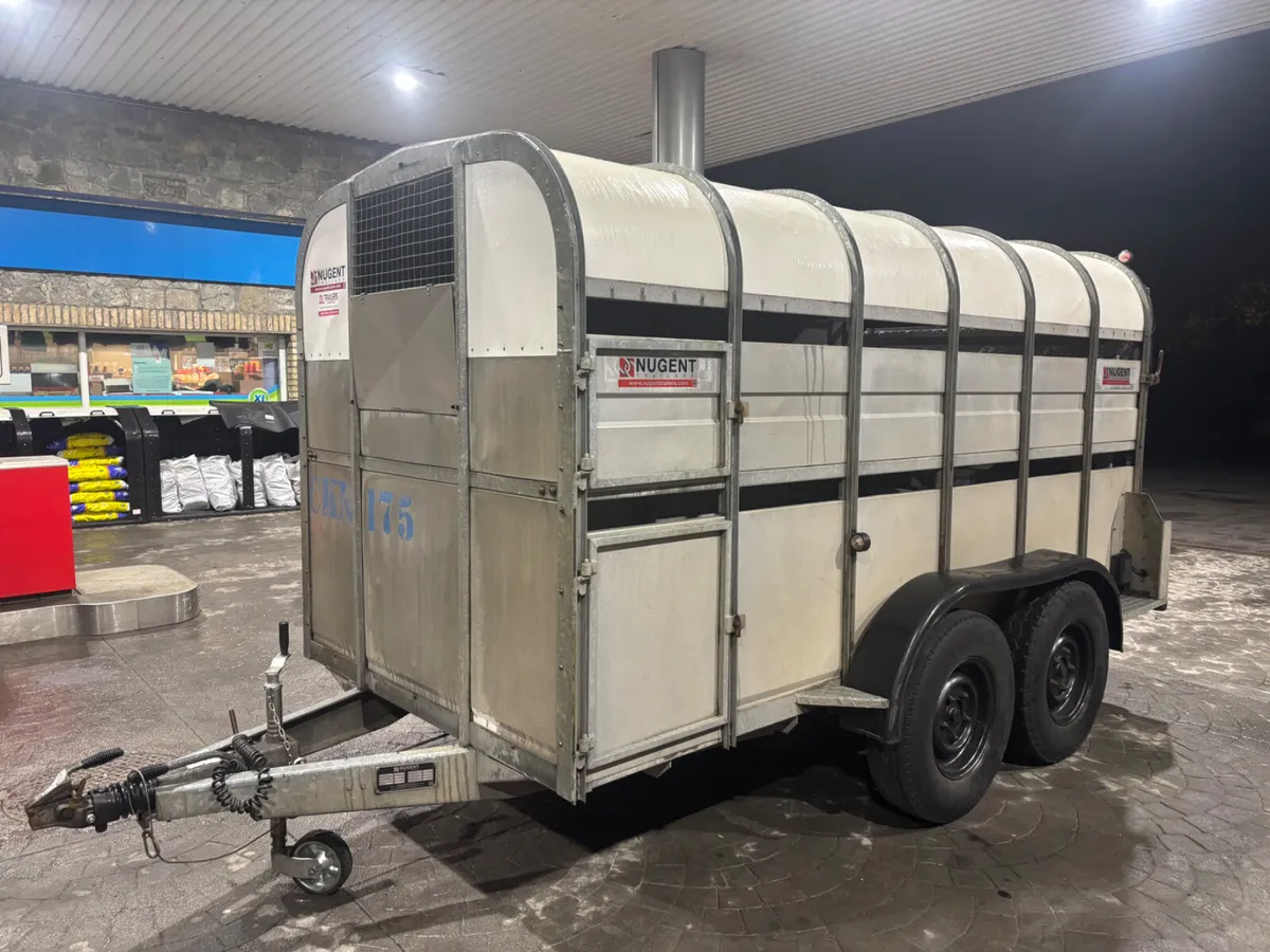 very clean nugent 12ft x 6ft livestock trailer - Image 2