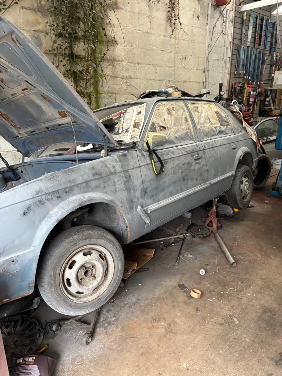 Vauxhall Astra 1983 1600 S - Image 4