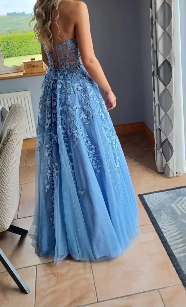 Dani’s closet debs dress - Image 3