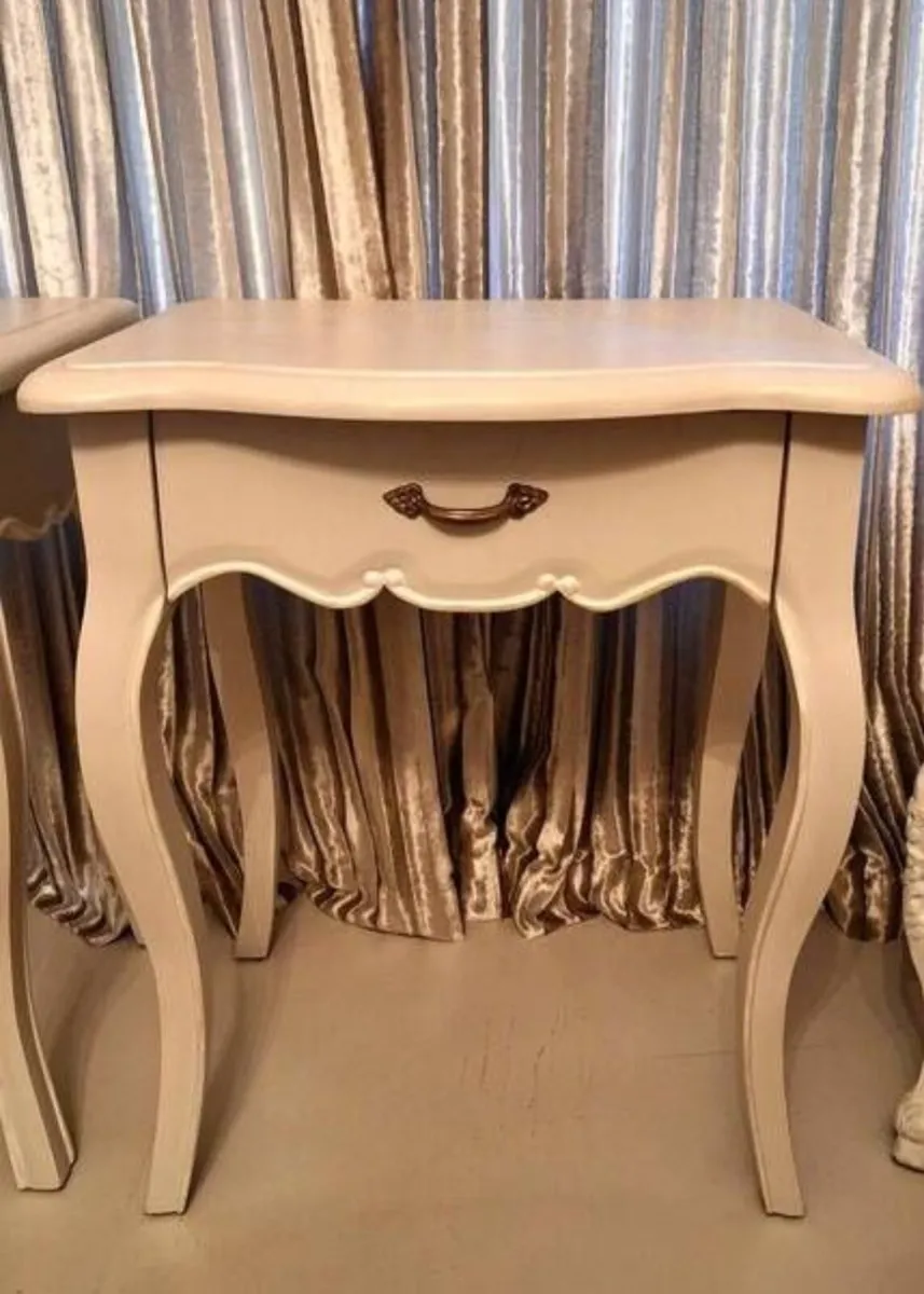 Side tables x 2 - Image 2