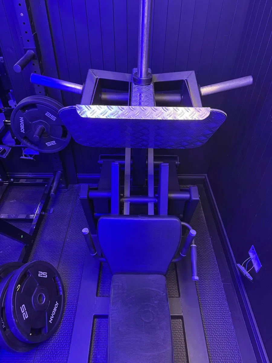 Plate Loading ISO Incline Leg Press - Image 3
