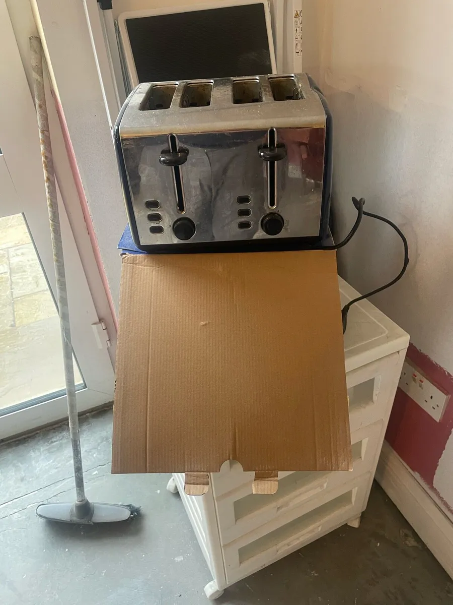 Toaster - Image 3
