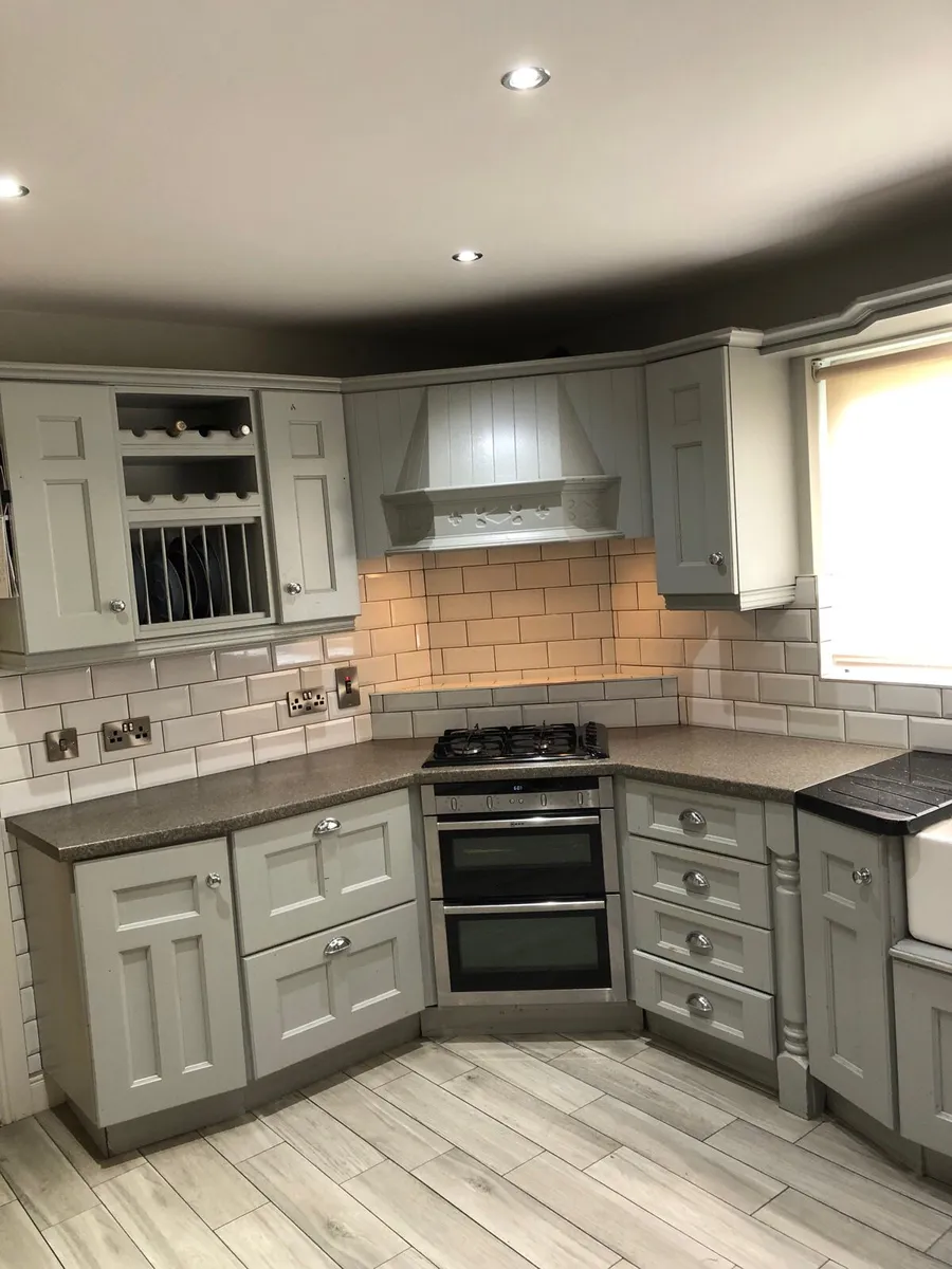 Solid Oak Kitchen - Image 1