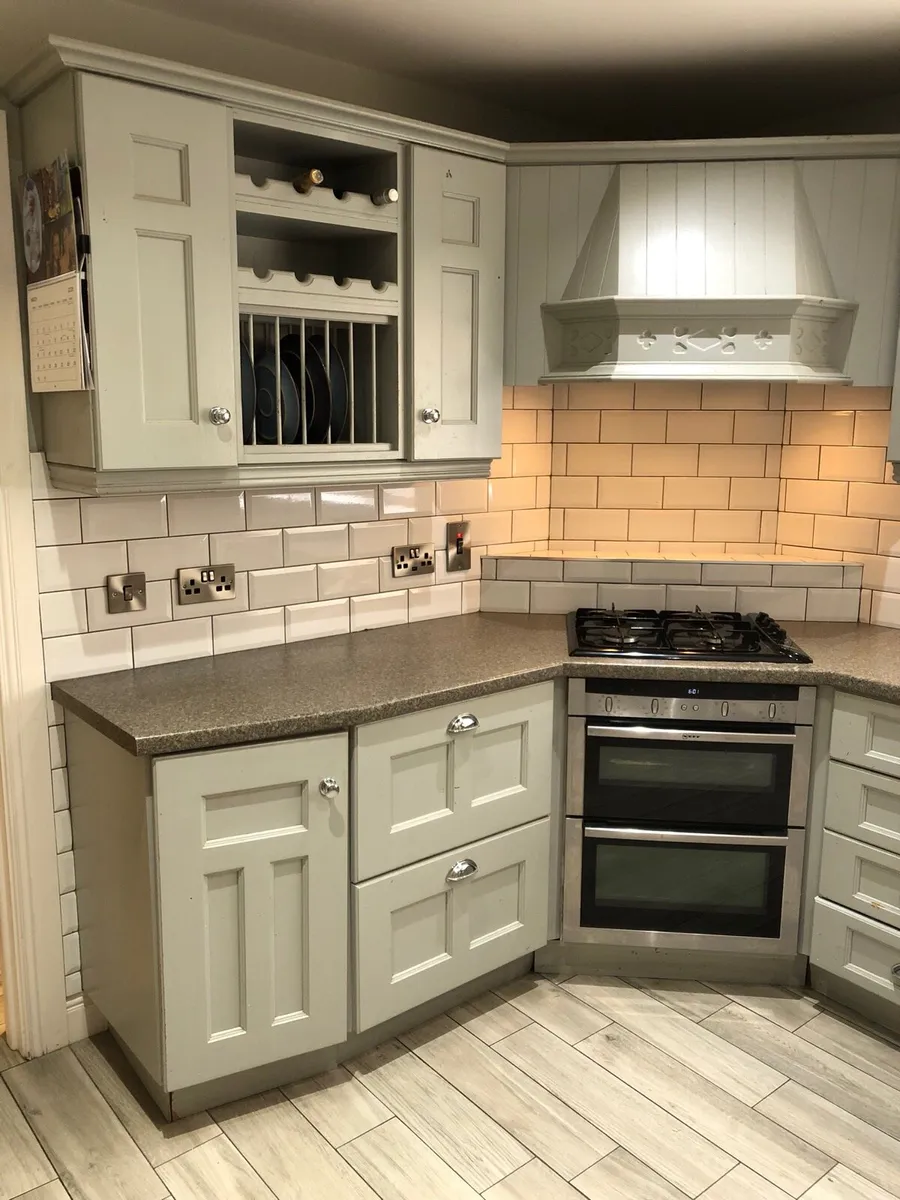 Solid Oak Kitchen - Image 4