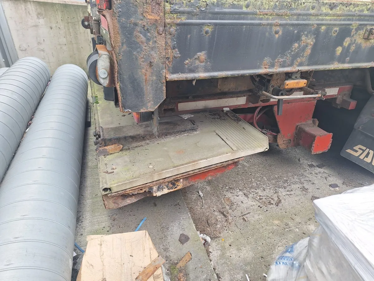 40Ft  trailer takeaway for free - Image 2