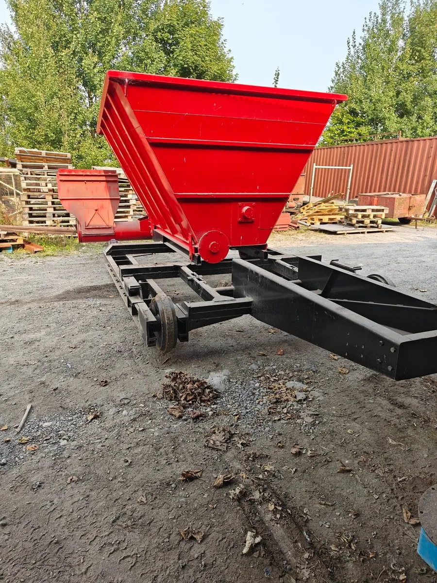 turf hopper 8 sod - Image 1