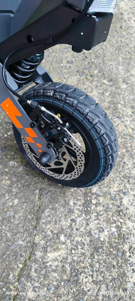 G2 kukirin brand new electric scooter quick sale - Image 4