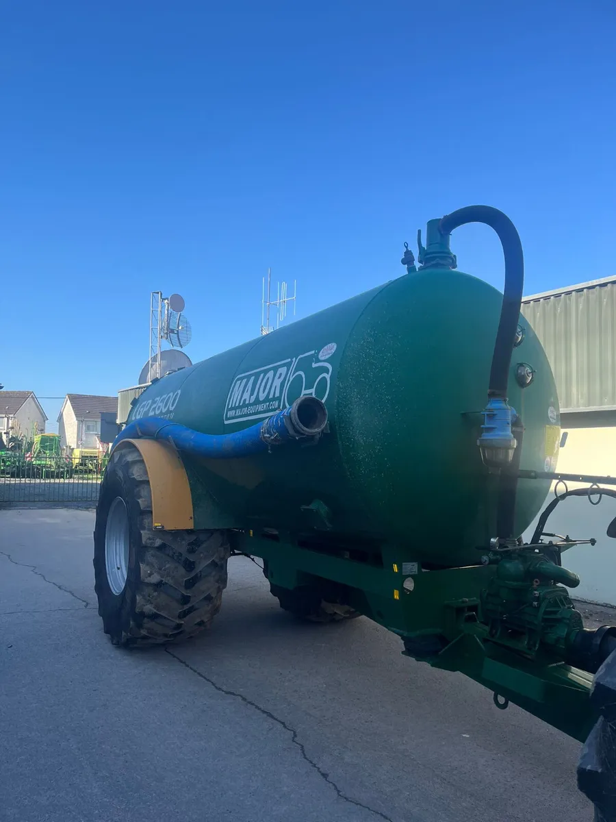 Major slurry tank - Image 1