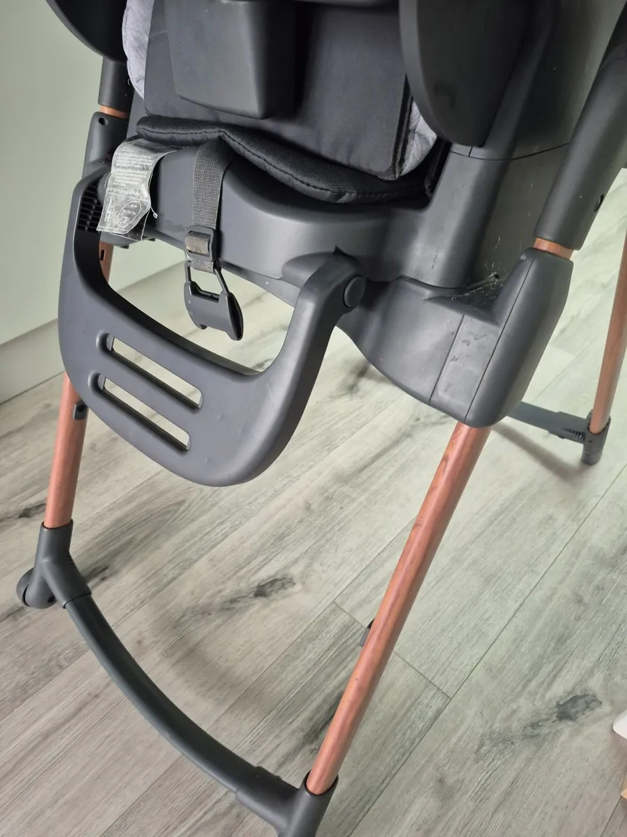 Maxi Cosy HighChair - Image 1