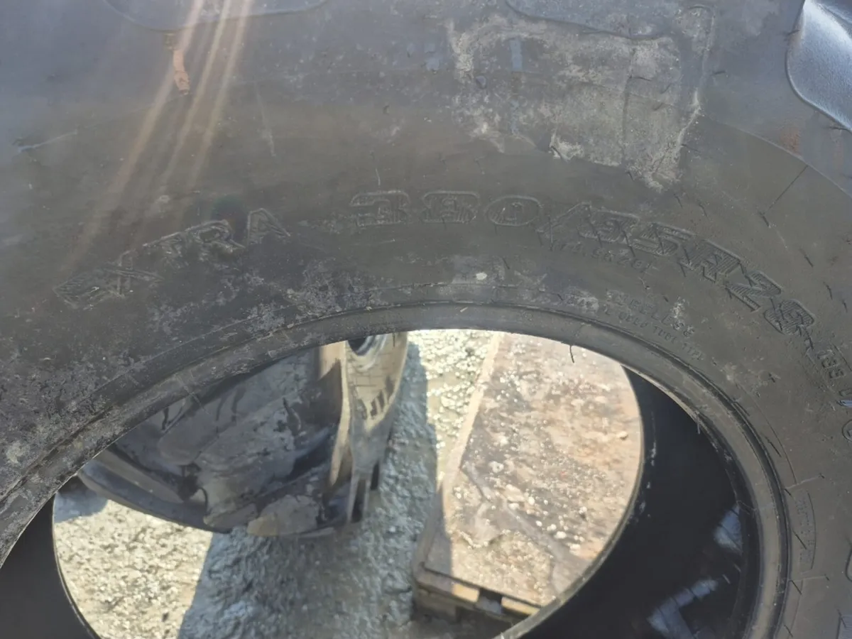 1 new Firestone  380 85 R28 tyre - Image 3