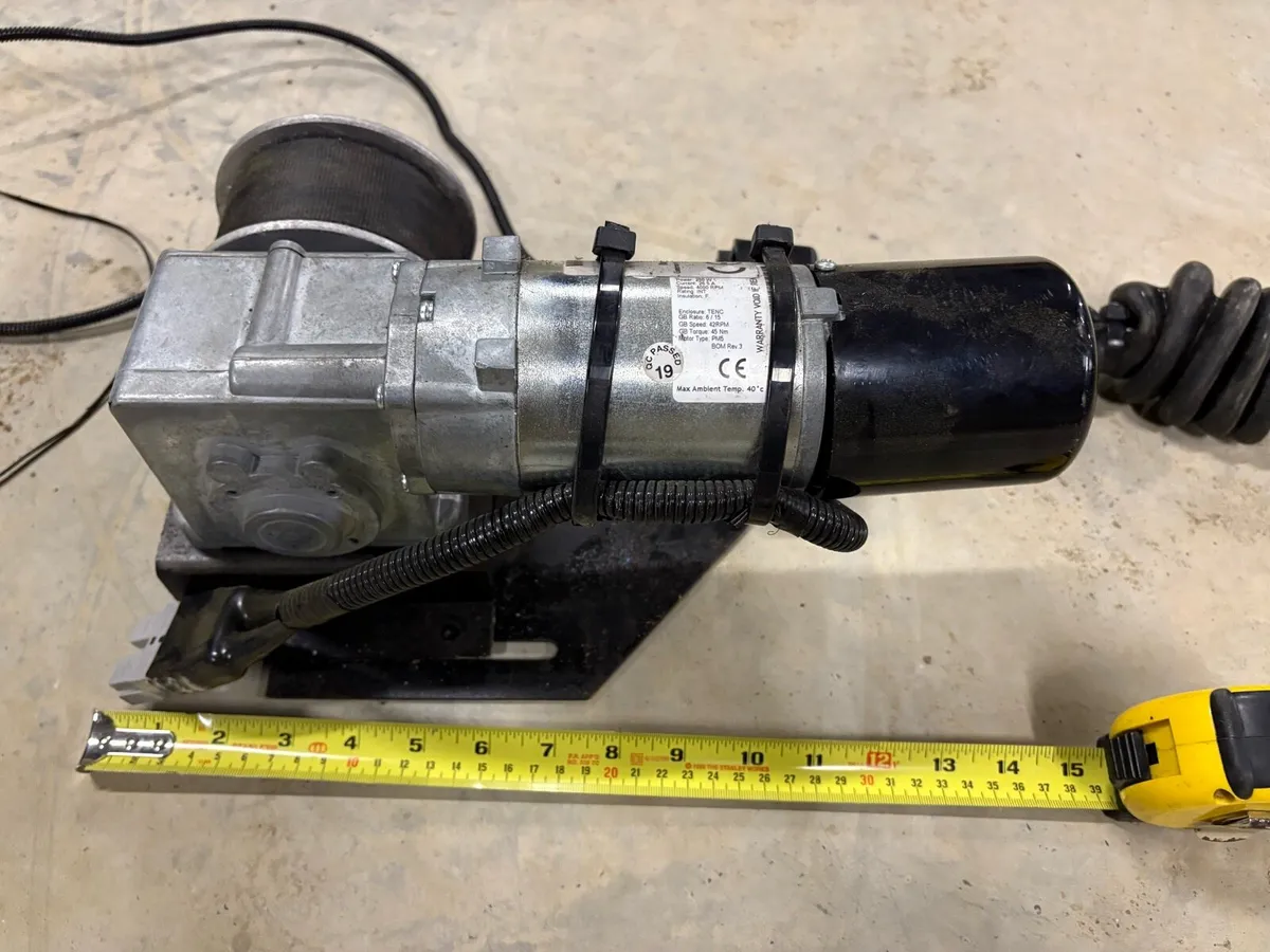 12 V Electric Seatbelt Winch - Image 2