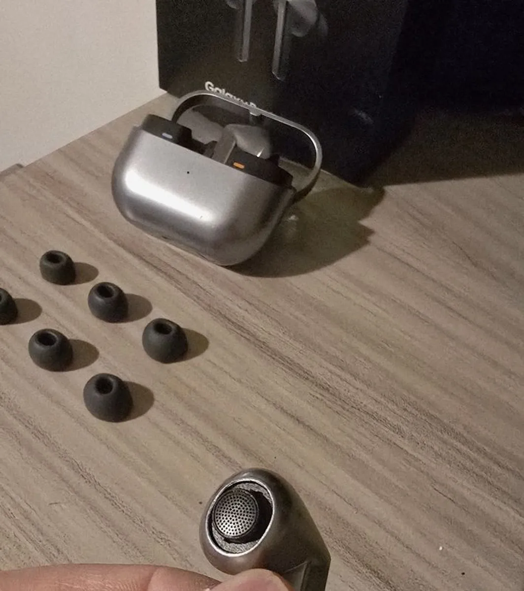 Samsung Galaxy Buds 3 Pro - Image 3