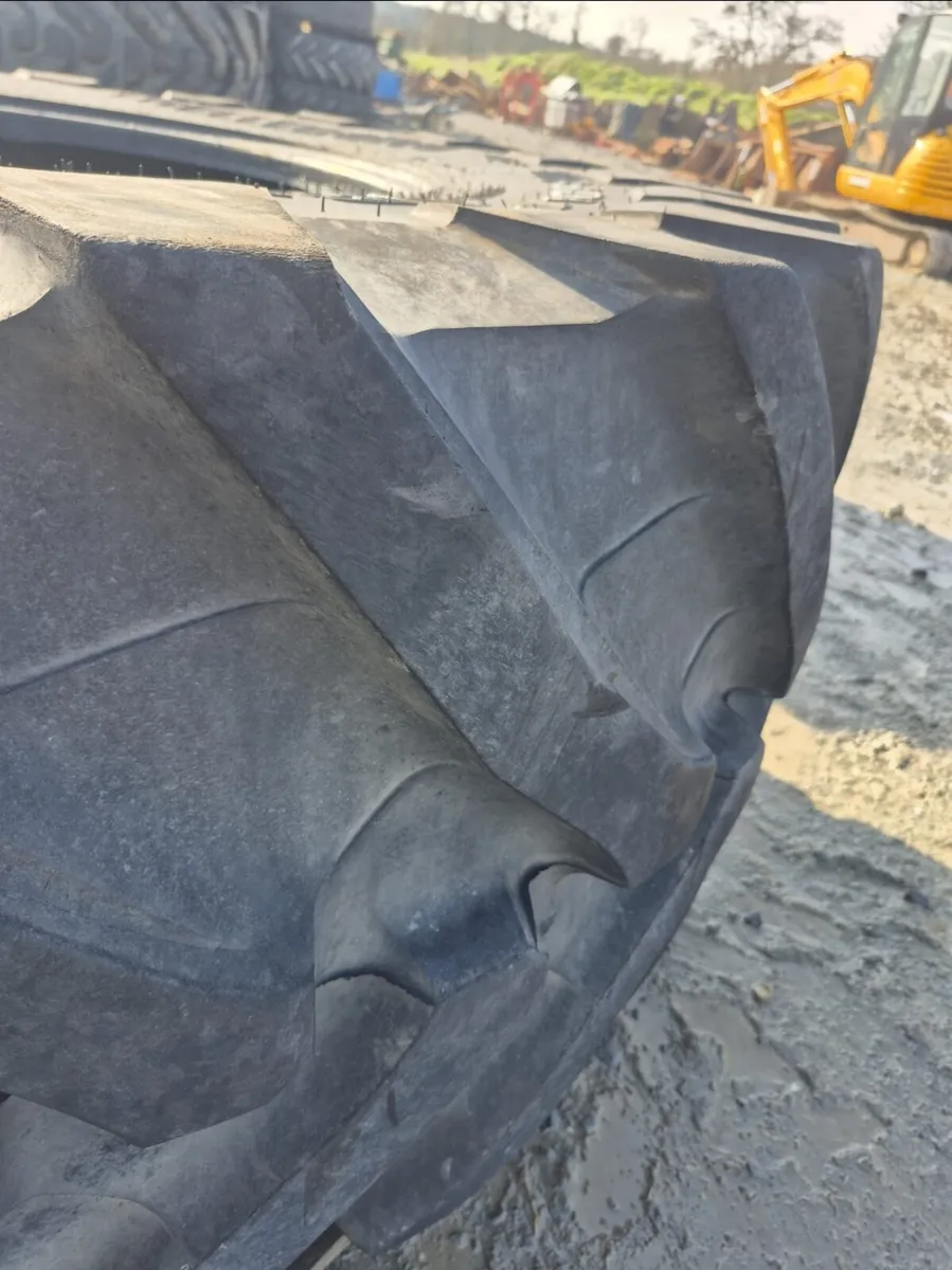 1 x Trelleborg 600 70 R30 tyre - Image 3