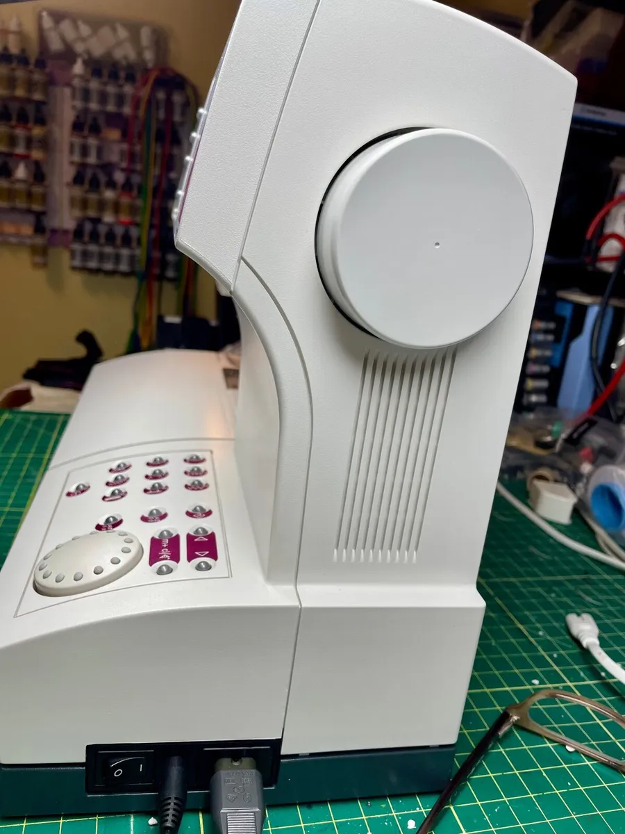 PFAFF Quilt Expression 2044 Sewing Machine - Servi - Image 4