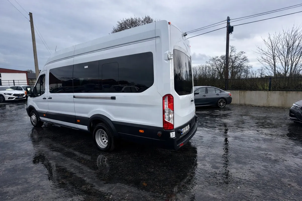 181 Ford Transit 2.2 TDCI 17 SEATER BUS LOW KMS - Image 3