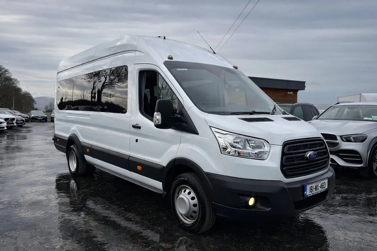 181 Ford Transit 2.2 TDCI 17 SEATER BUS LOW KMS - Image 1