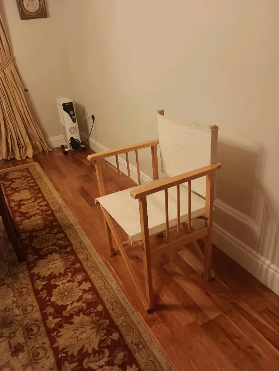 Director chair, 15 Euro - Image 2