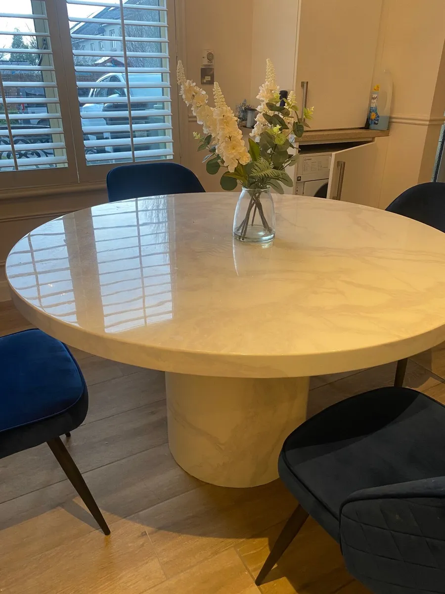 Dining Table and Chairs - Image 2