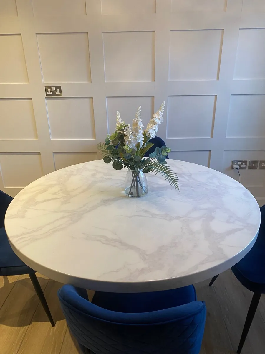 Dining Table and Chairs - Image 4