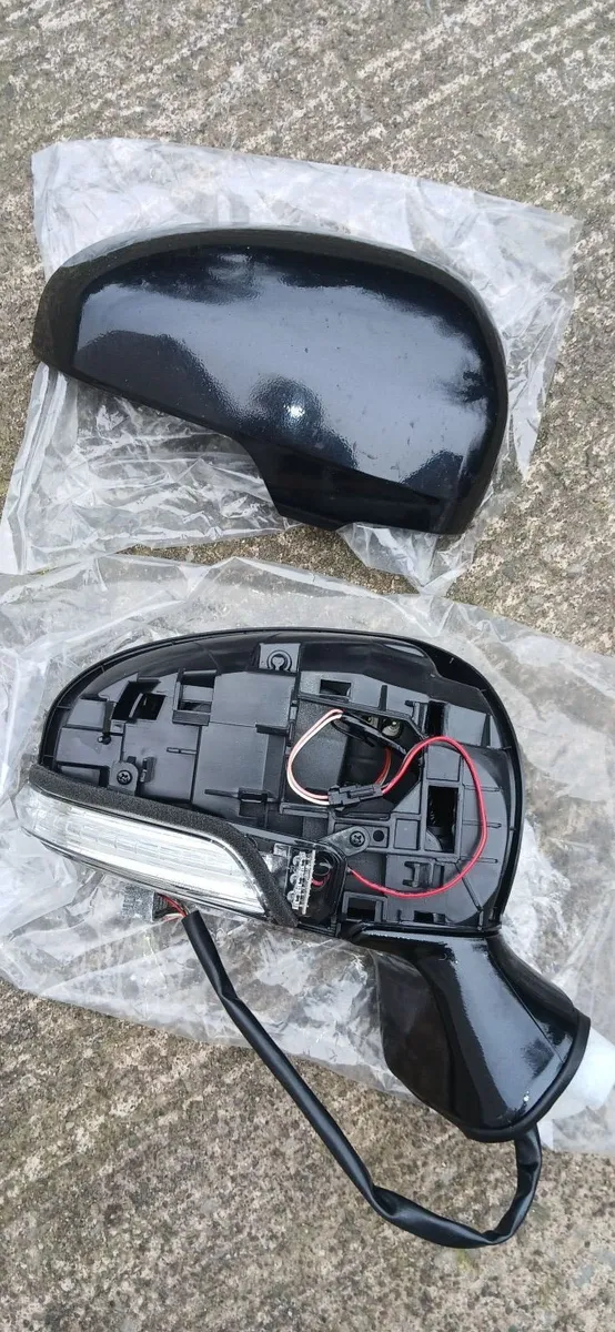 Toyota Avensis 2009 Electric Heated Led Lamp R H - Image 4