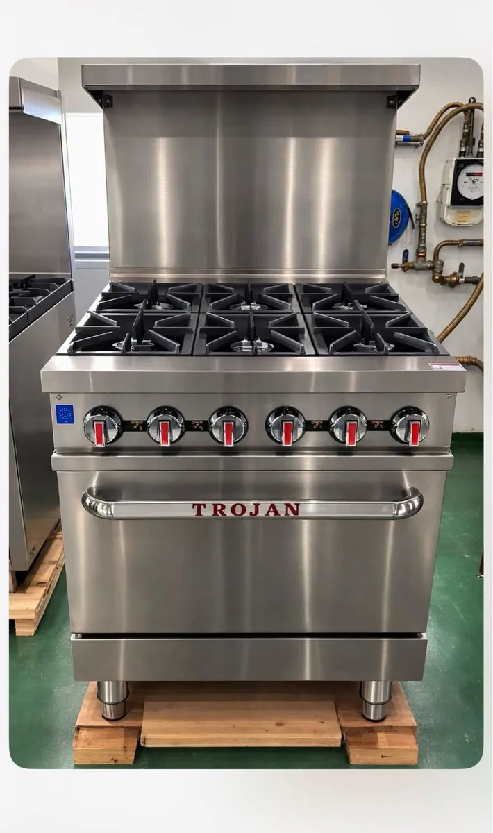 New high performance  Trojan  6 ring cooker
