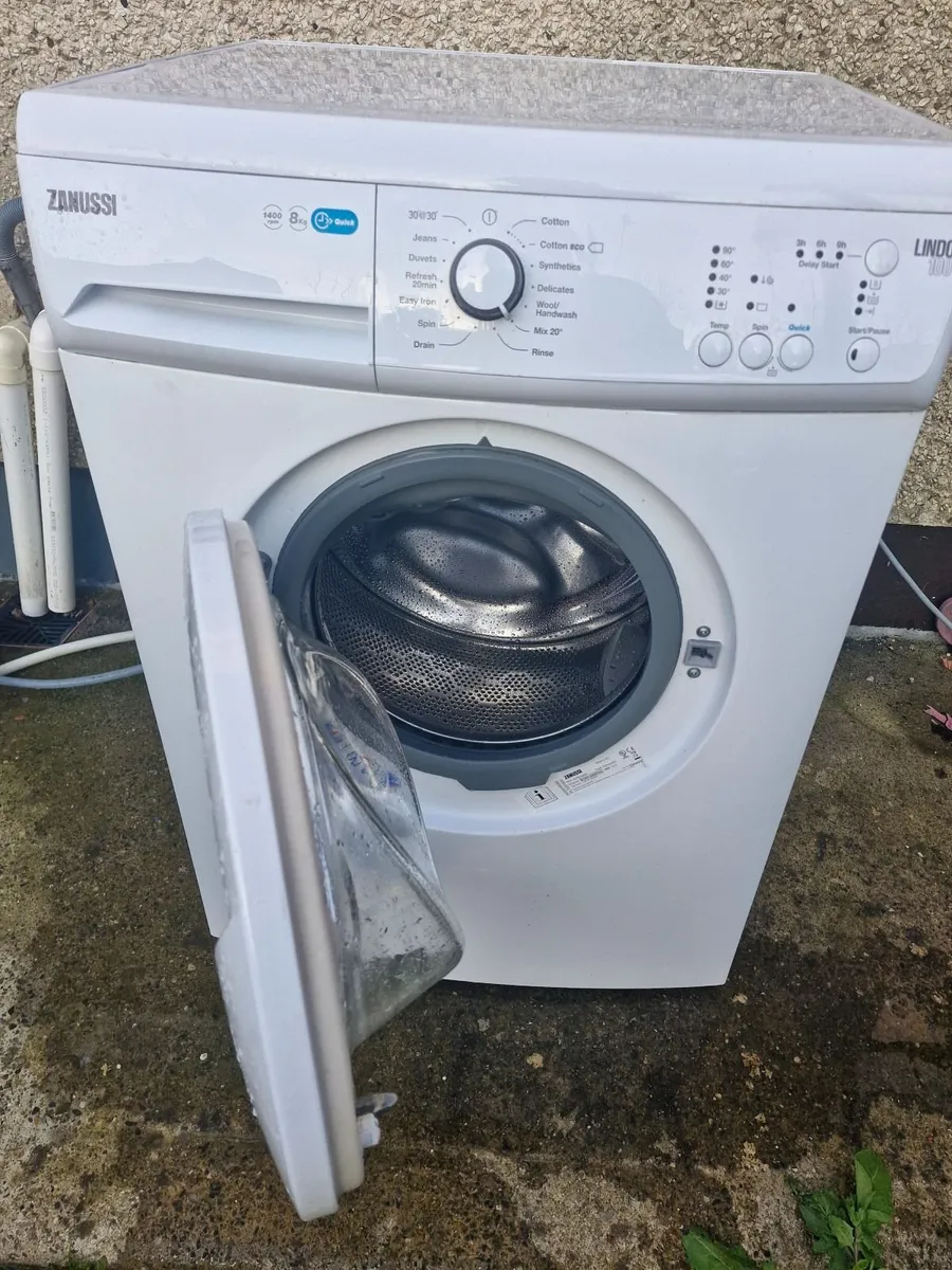 Zanussi freestanding washing machine 8kg - Image 2