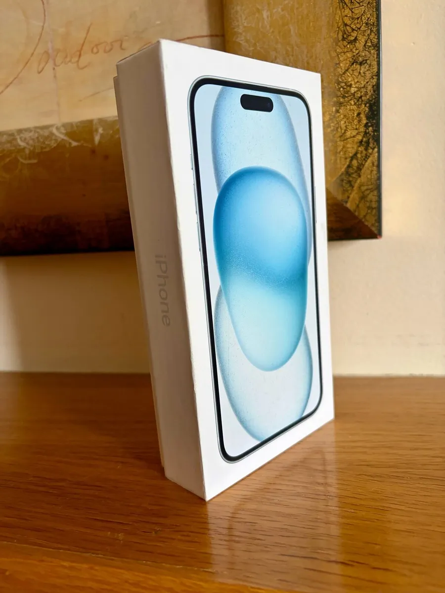 iPhone 15 Plus 128 GB Blue IRISH/EU Unlocked - Image 3