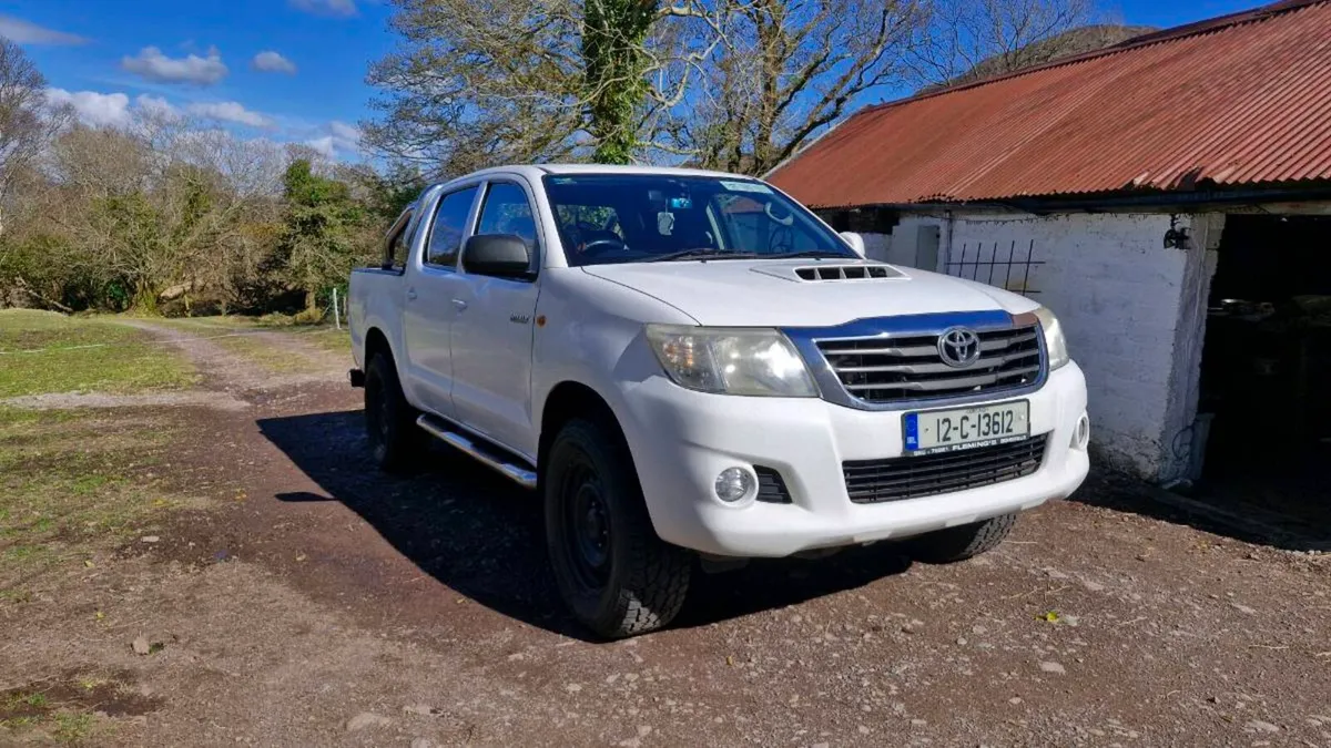 Toyota Hilux - Image 1