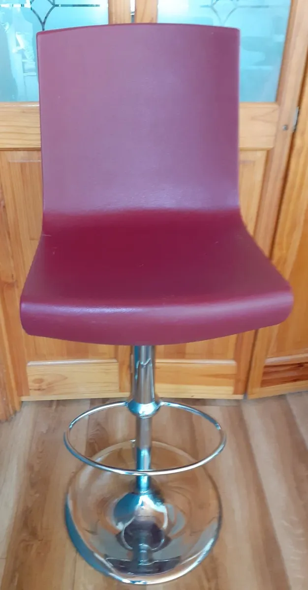 Designer bar stools - Image 1