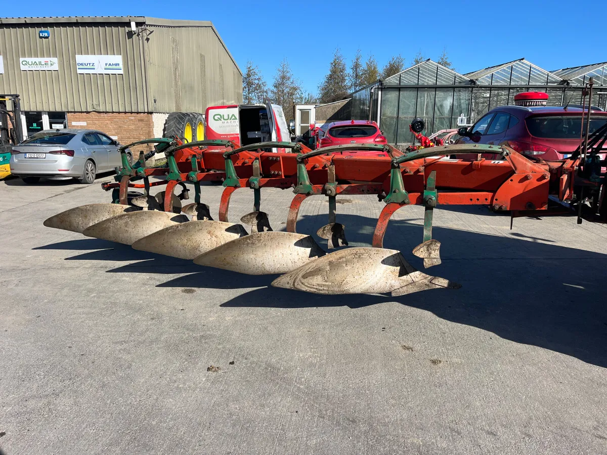 Kverneland 5 furrow. - Image 1