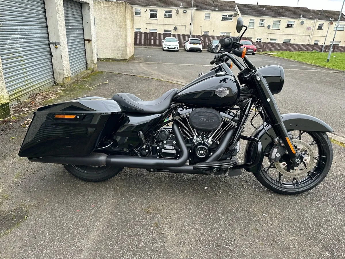 Harley Davidson Road King Special - Image 1